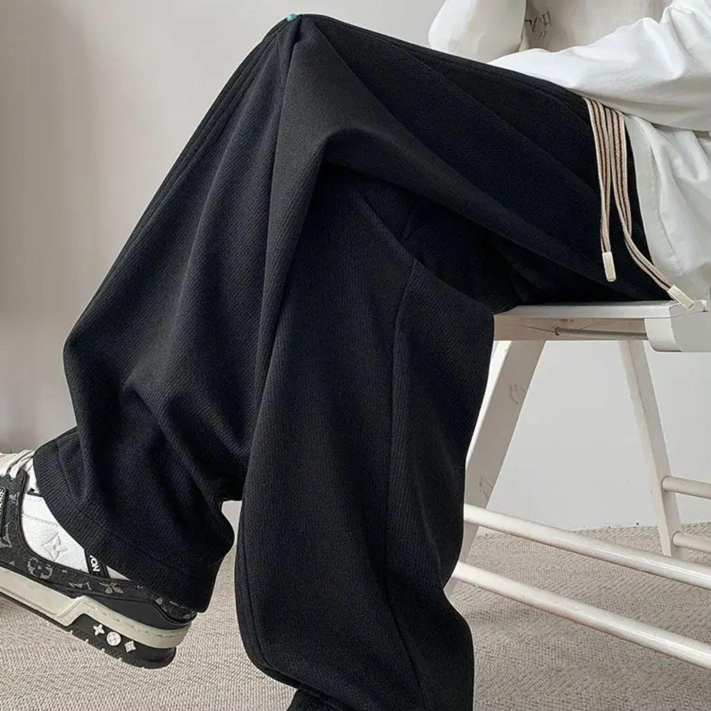Panel Cut Sweatpant